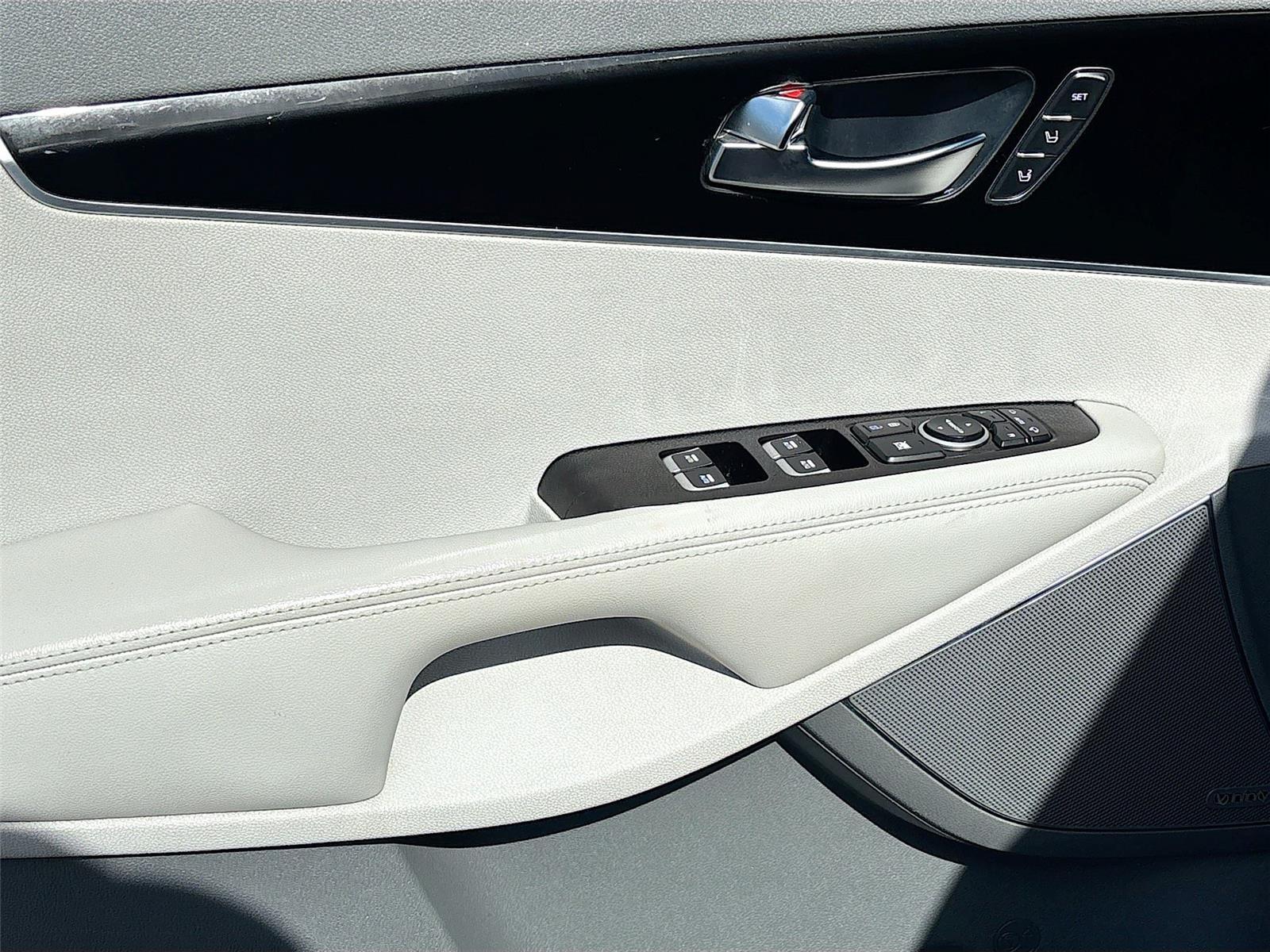 2017 Kia Sorento SX V6