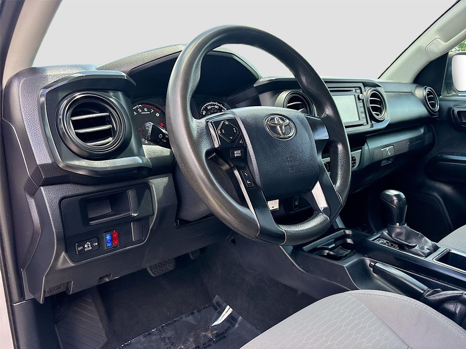 2017 Toyota Tacoma SR