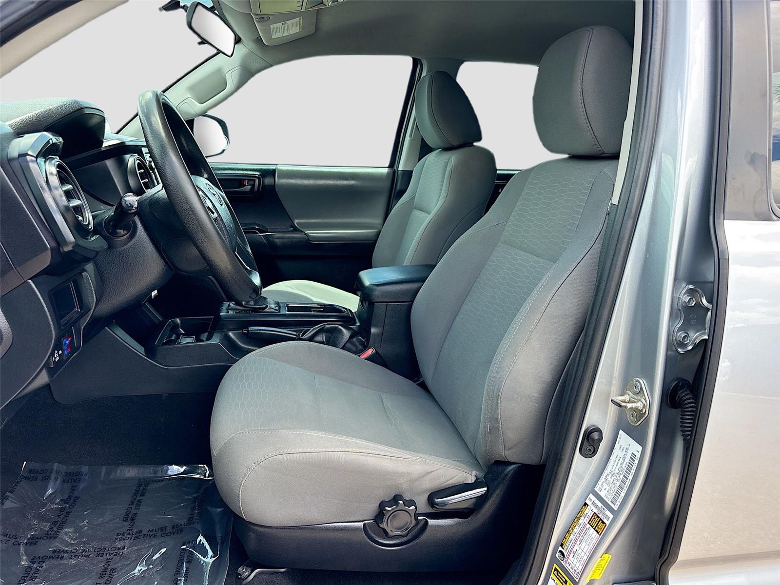 2017 Toyota Tacoma SR