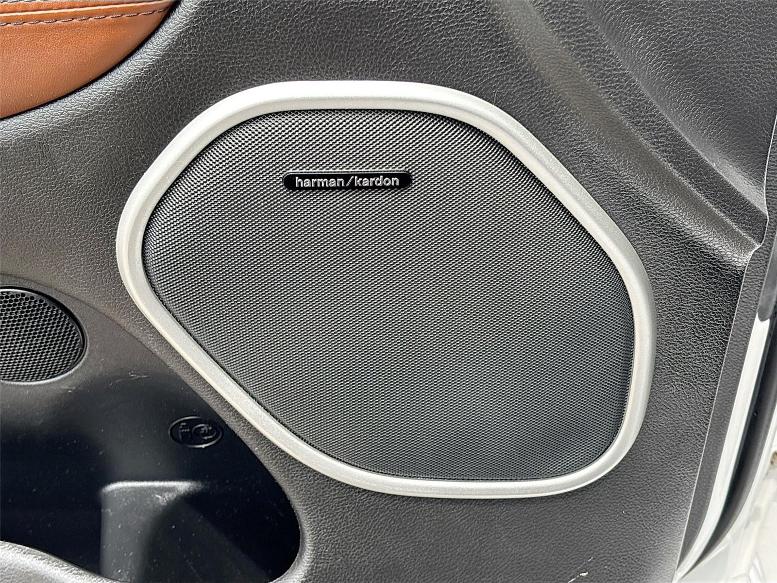 2020 Jeep Grand Cherokee Summit