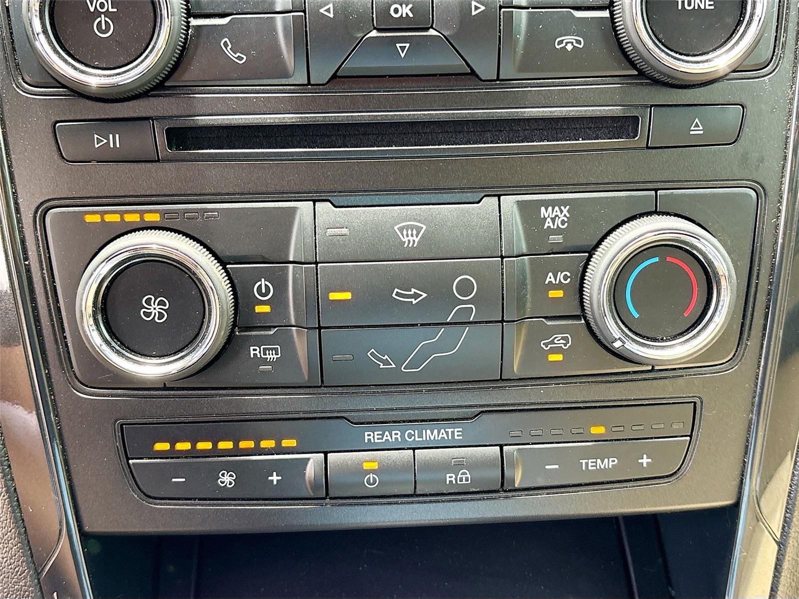 2017 Ford Explorer Base