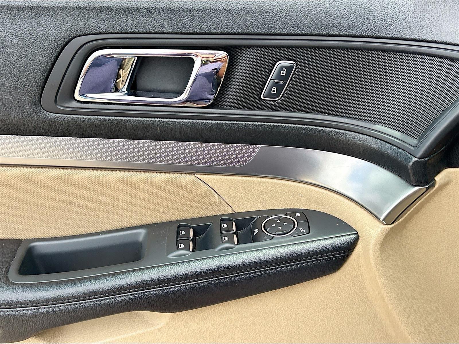 2017 Ford Explorer Base
