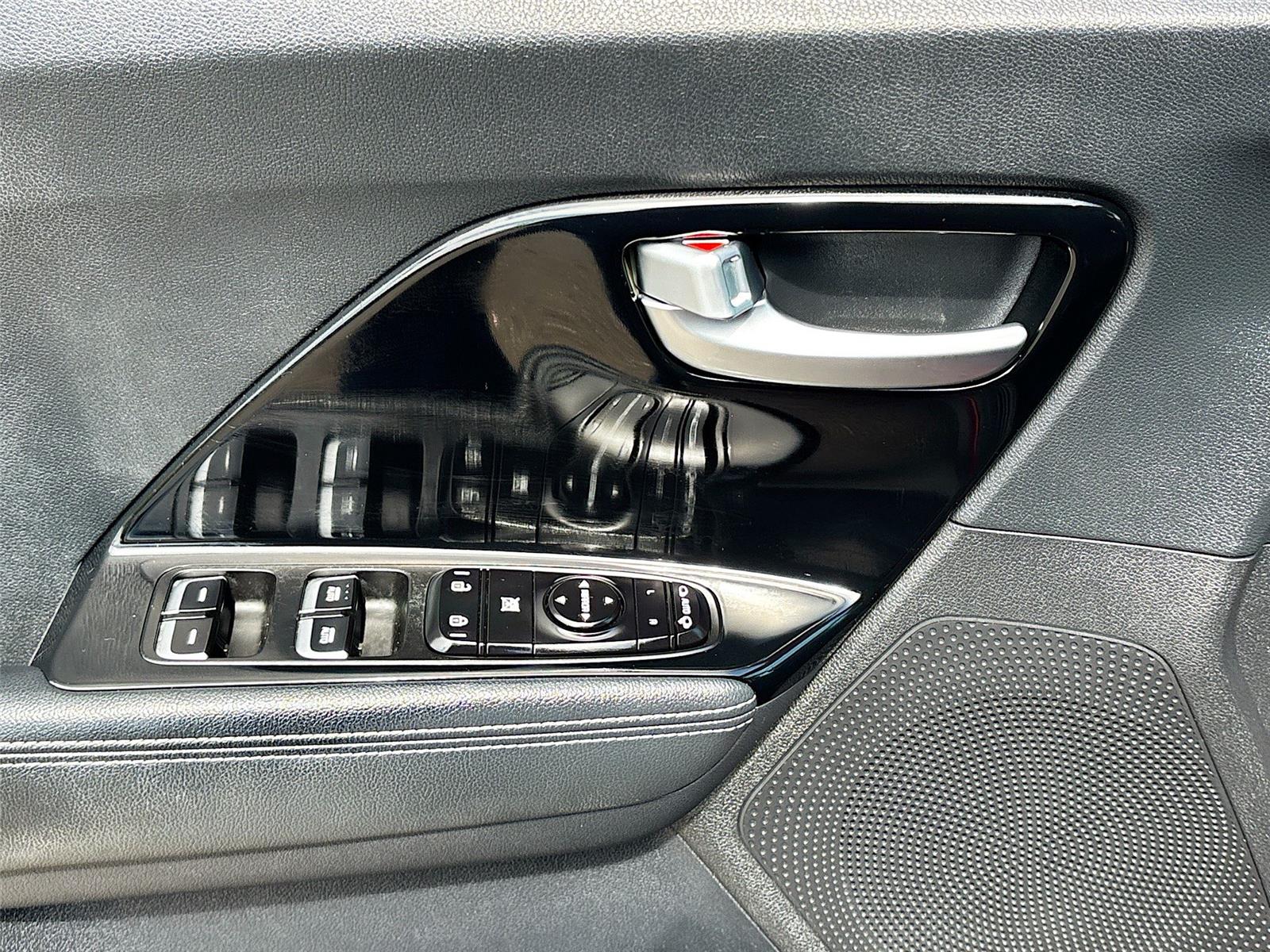 2019 Kia Niro Plug-In Hybrid EX