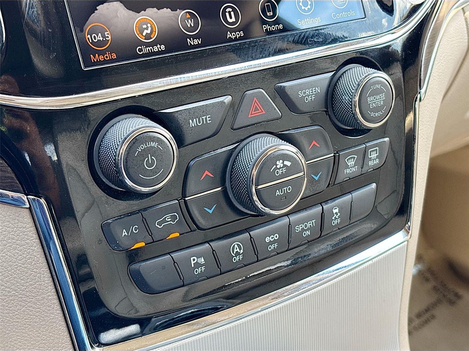2020 Jeep Grand Cherokee Overland