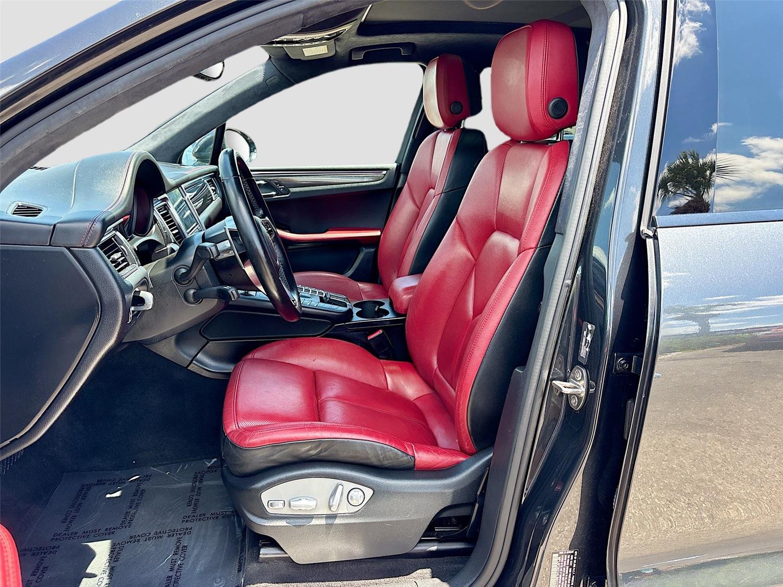 2017 Porsche Macan Turbo