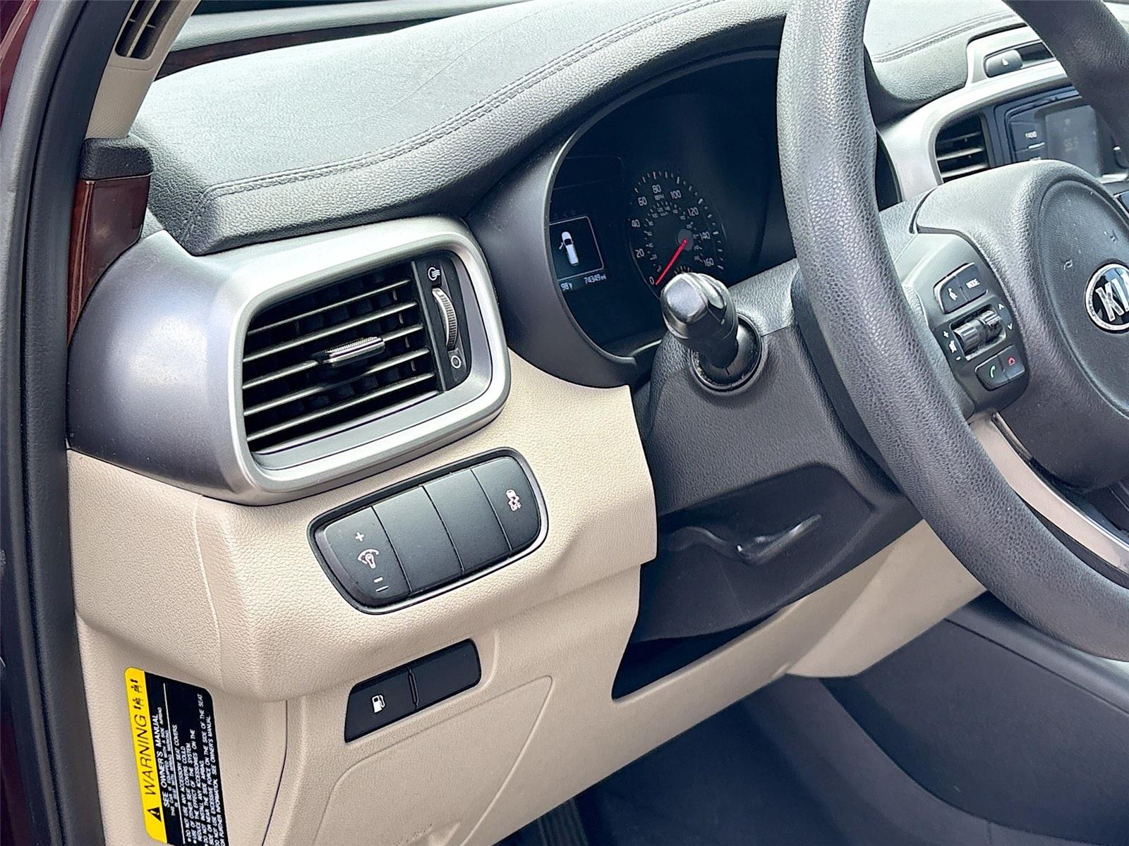 2017 Kia Sorento LX