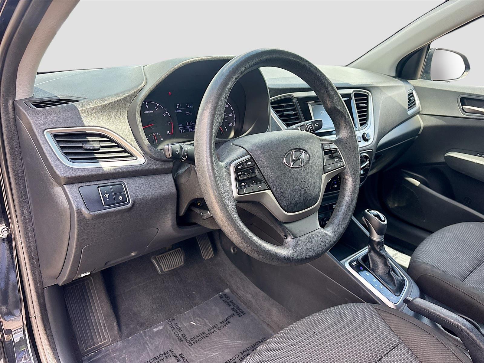 2022 Hyundai Accent SE