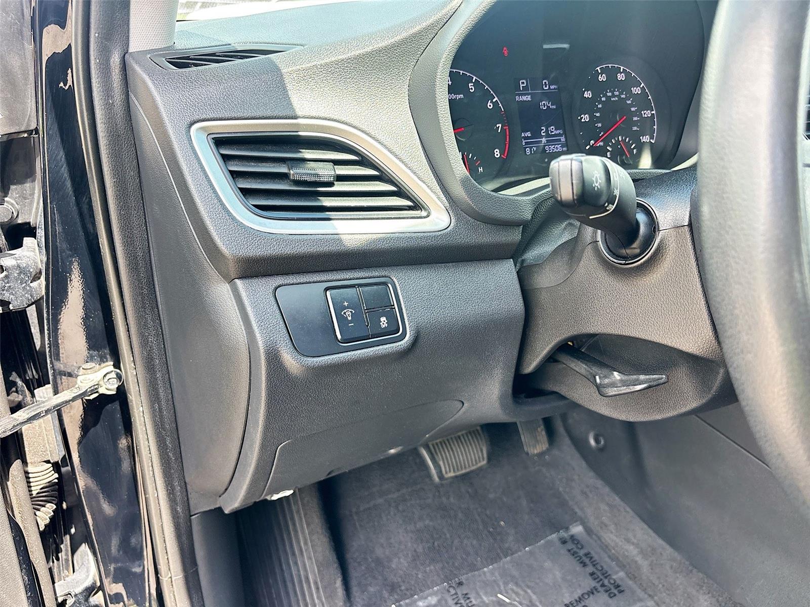 2022 Hyundai Accent SE