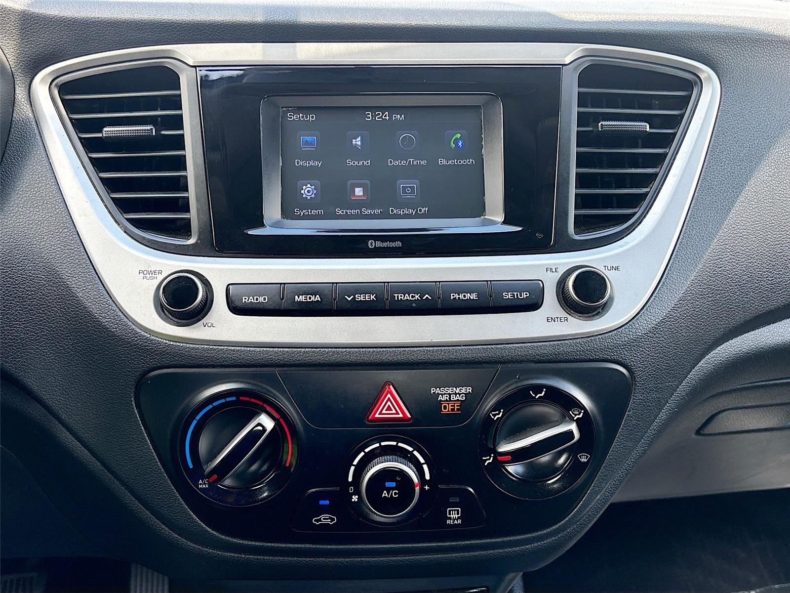 2022 Hyundai Accent SE