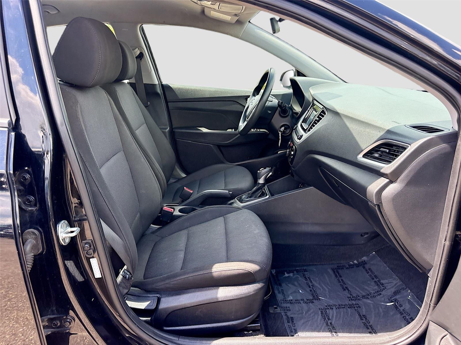 2022 Hyundai Accent SE
