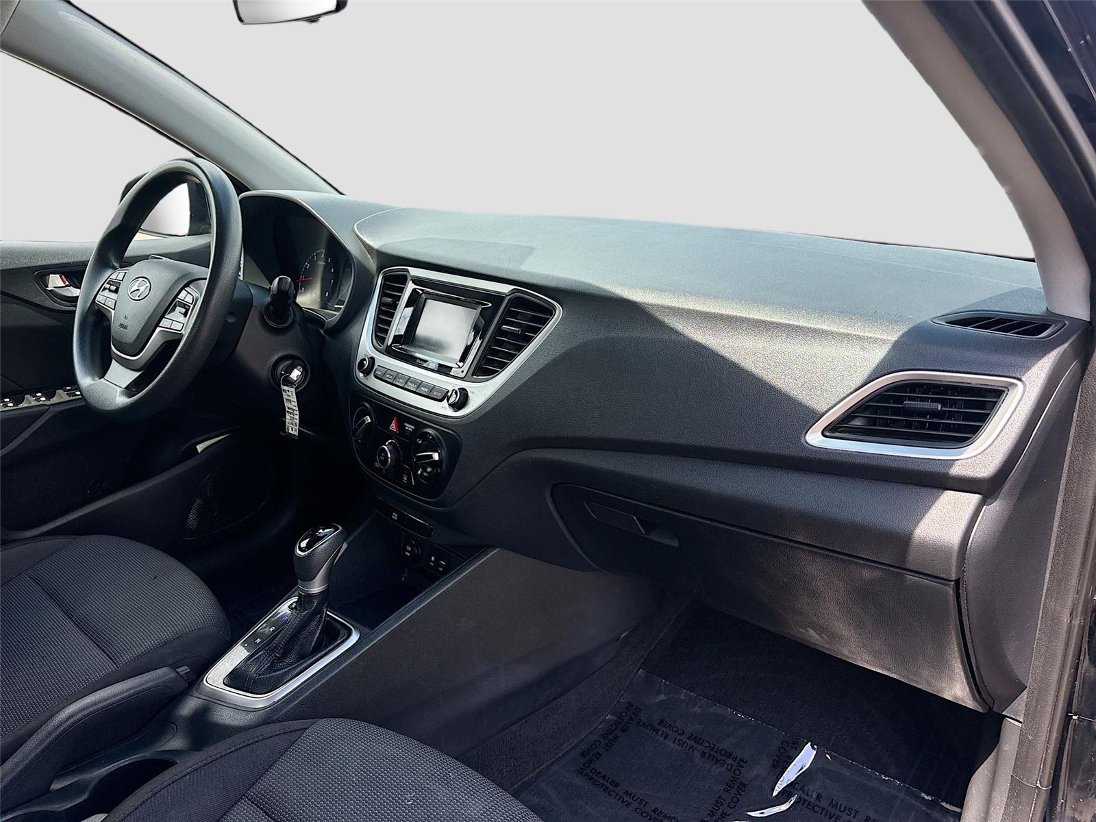 2022 Hyundai Accent SE