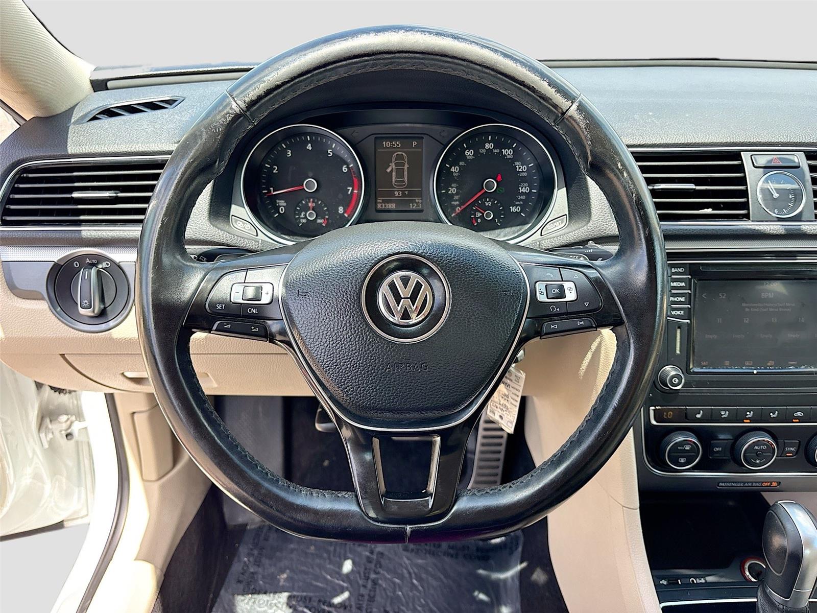 2017 Volkswagen Passat R-Line w/Comfort Pkg