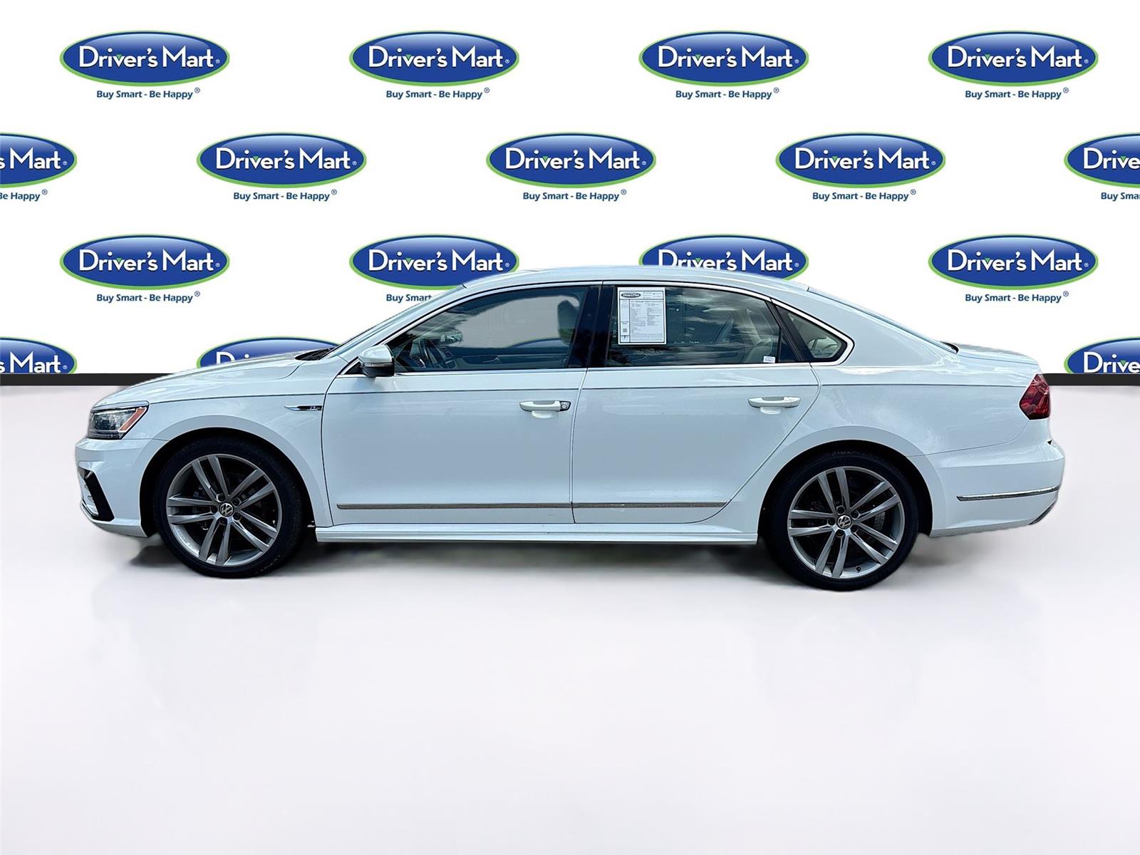 2017 Volkswagen Passat R-Line w/Comfort Pkg