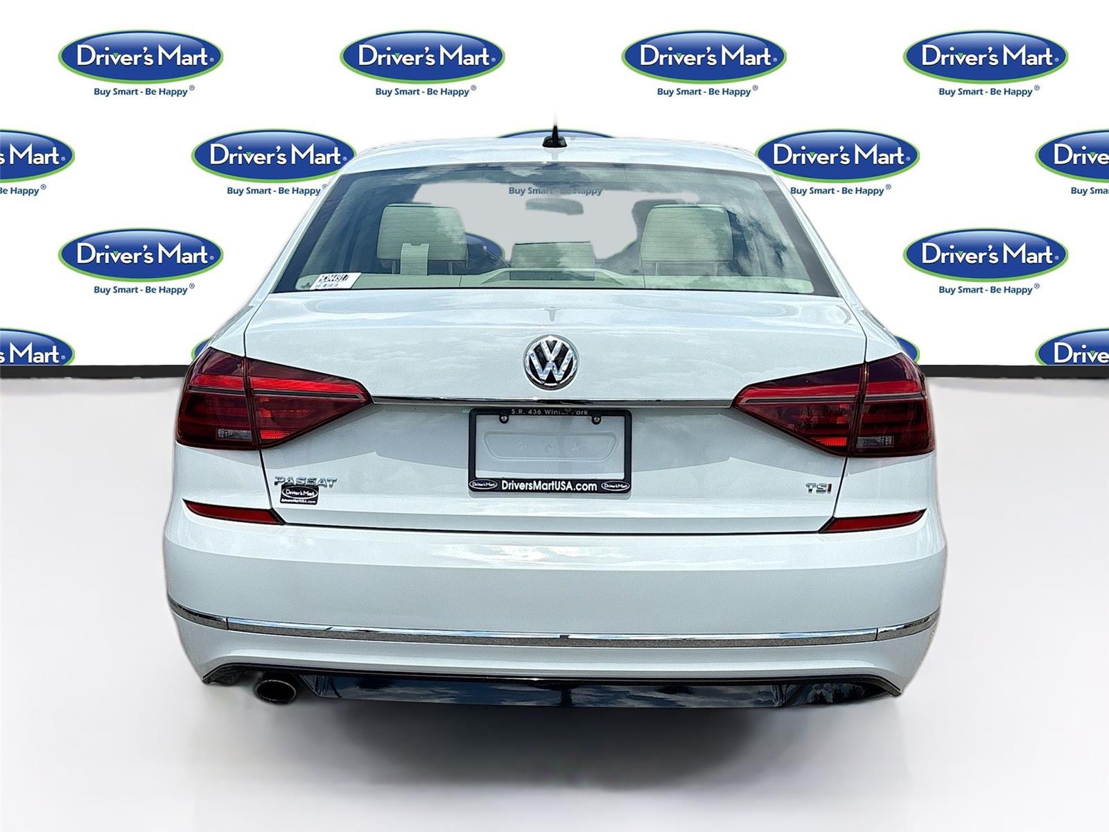 2017 Volkswagen Passat R-Line w/Comfort Pkg