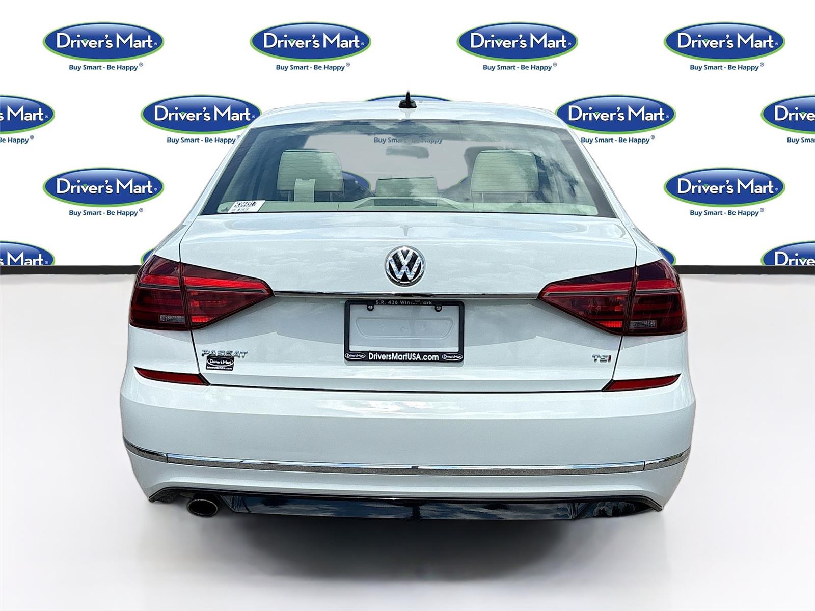 2017 Volkswagen Passat R-Line w/Comfort Pkg