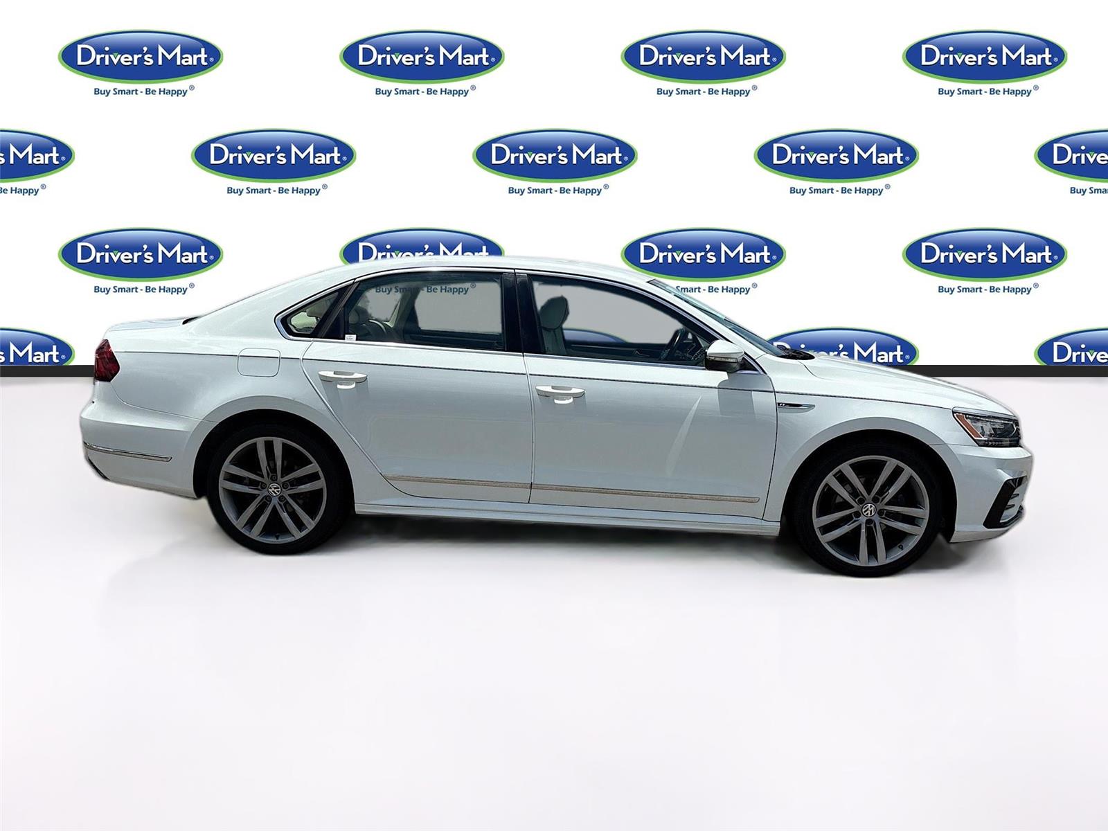 2017 Volkswagen Passat R-Line w/Comfort Pkg