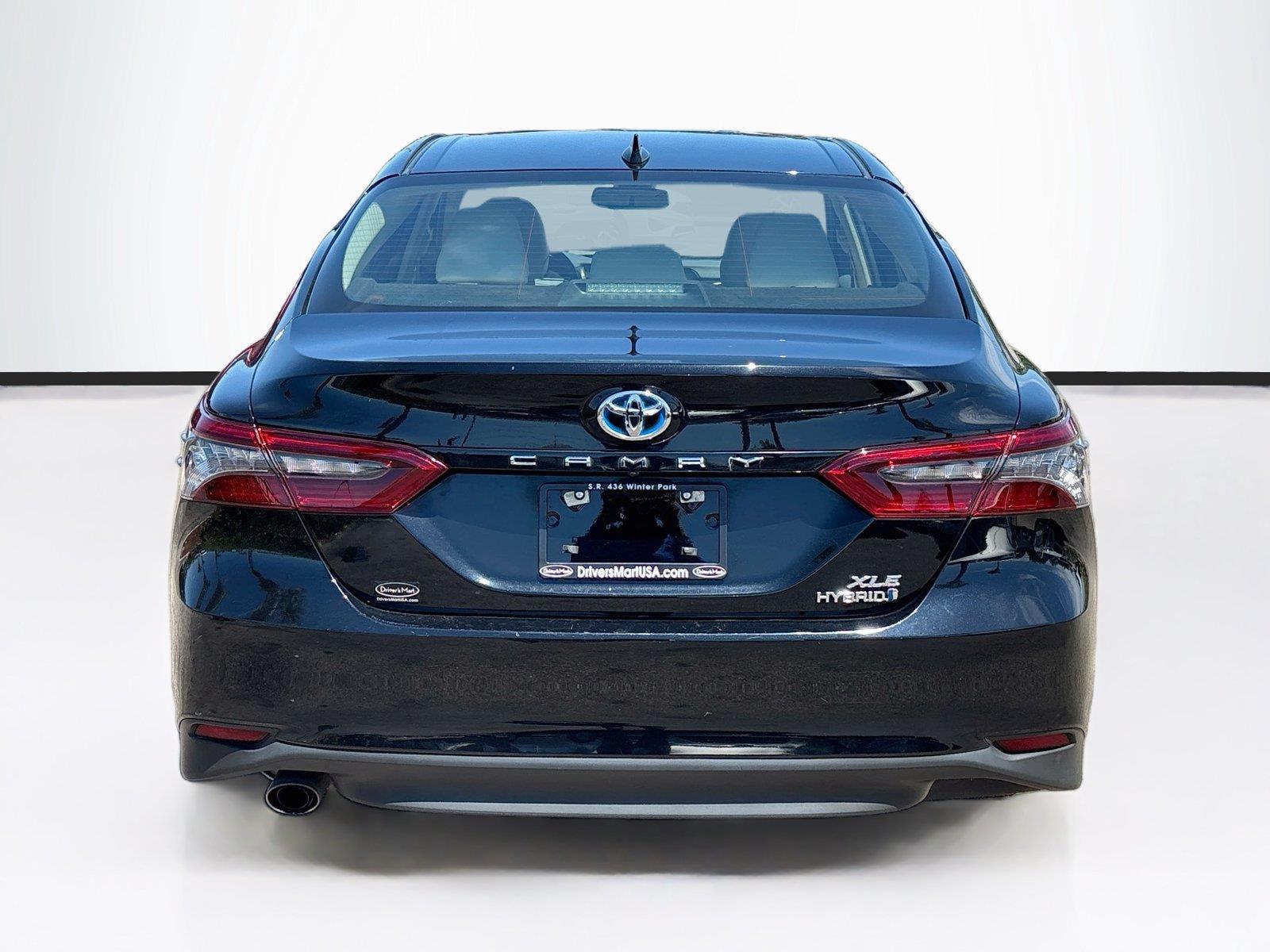 2023 Toyota Camry Hybrid XLE