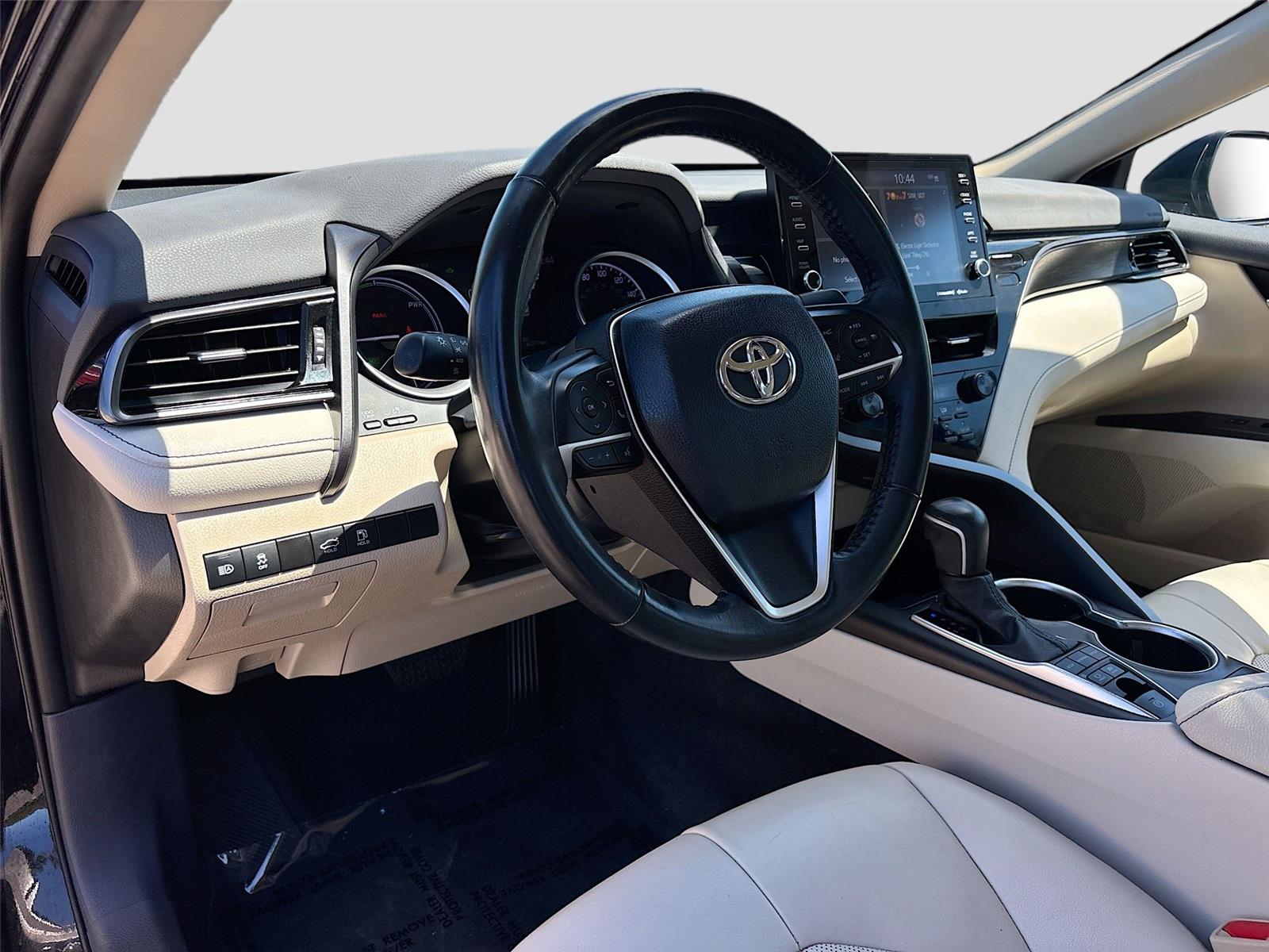 2023 TOYOTA CAMRY XLE