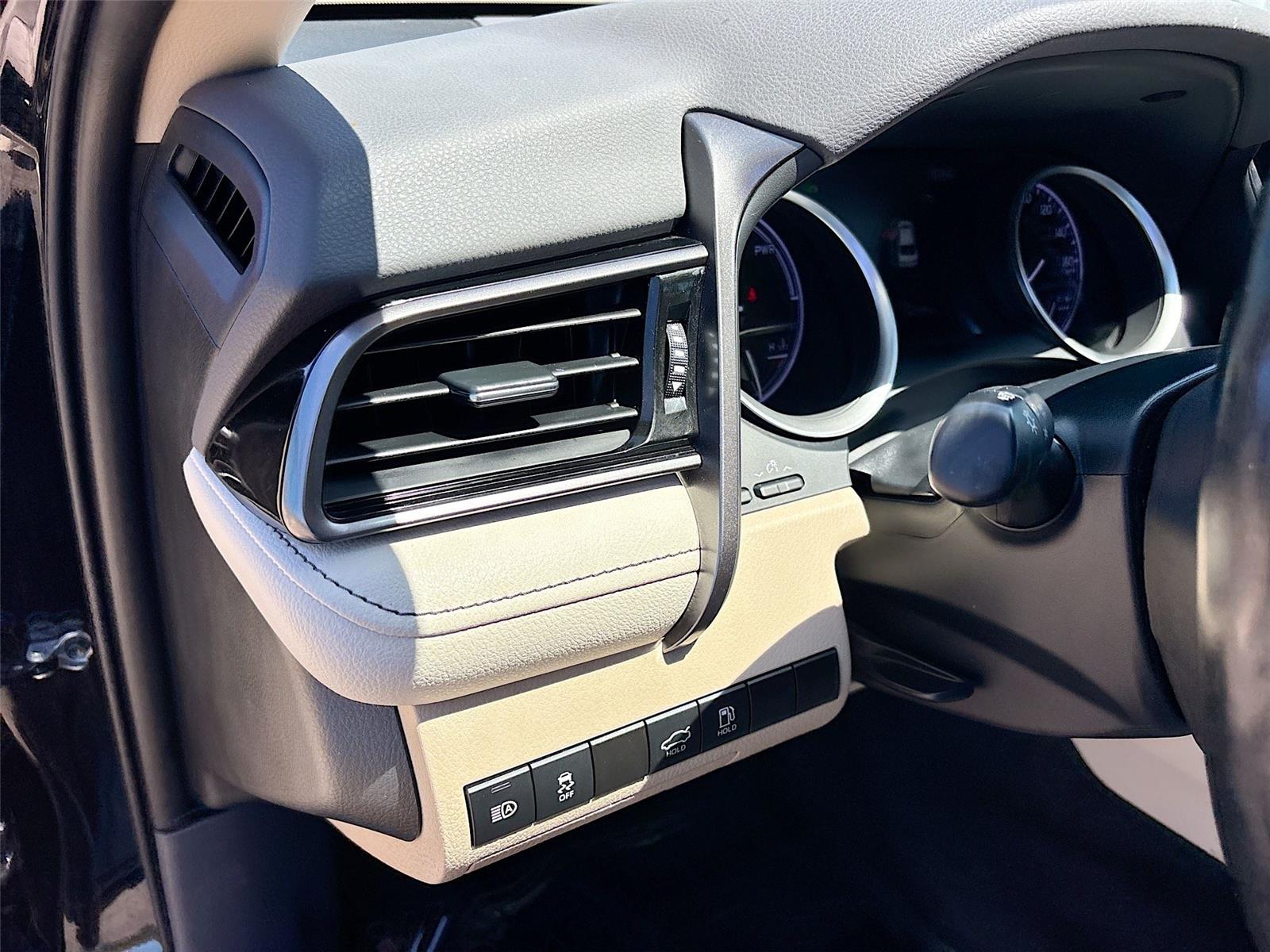 2023 TOYOTA CAMRY XLE