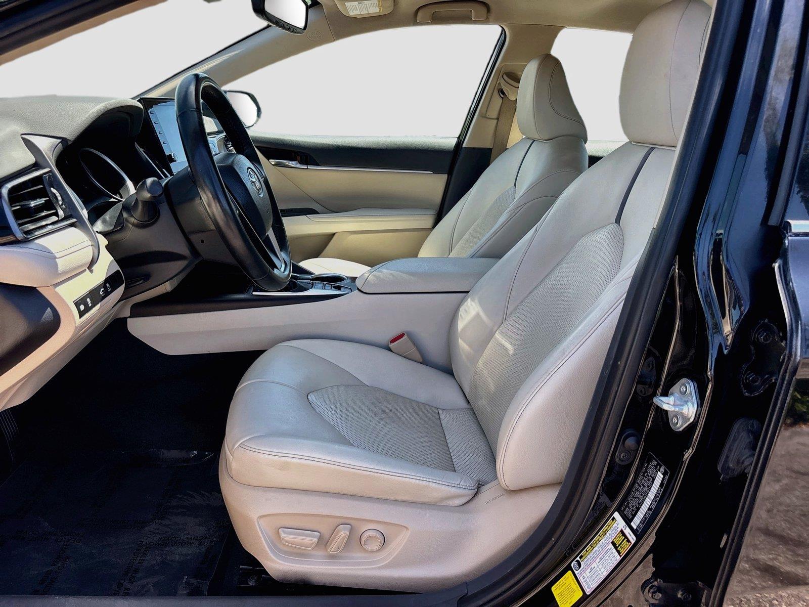 2023 Toyota Camry Hybrid XLE