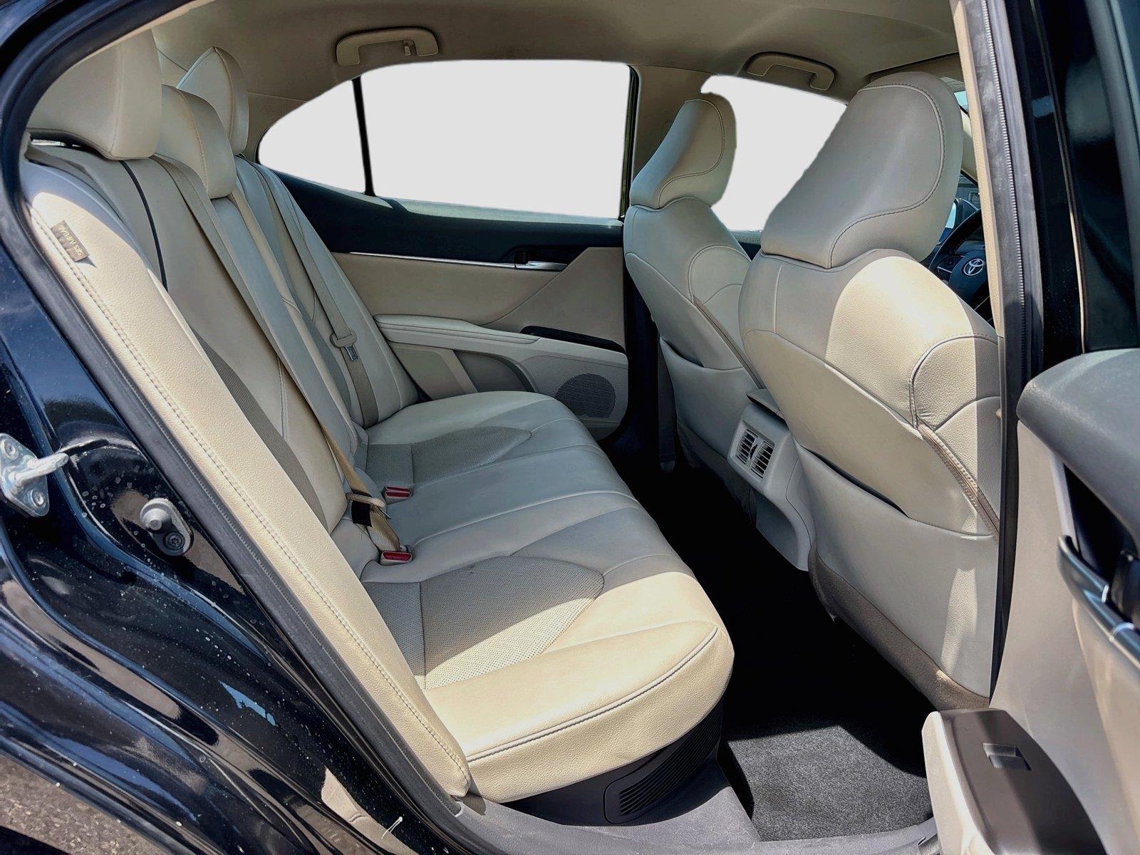 2023 Toyota Camry Hybrid XLE