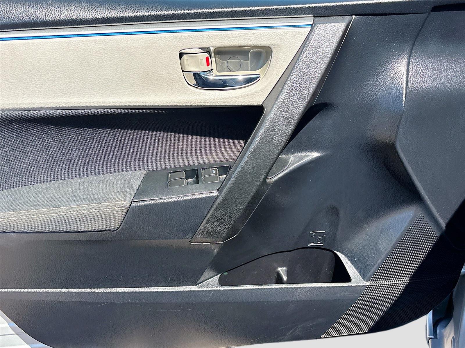 2014 Toyota Corolla LE Plus
