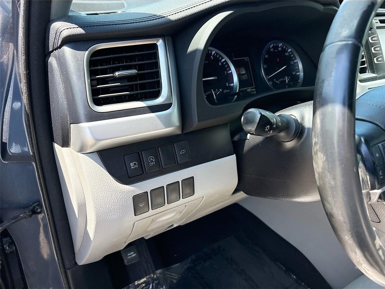 2017 TOYOTA HIGHLANDER SE/X