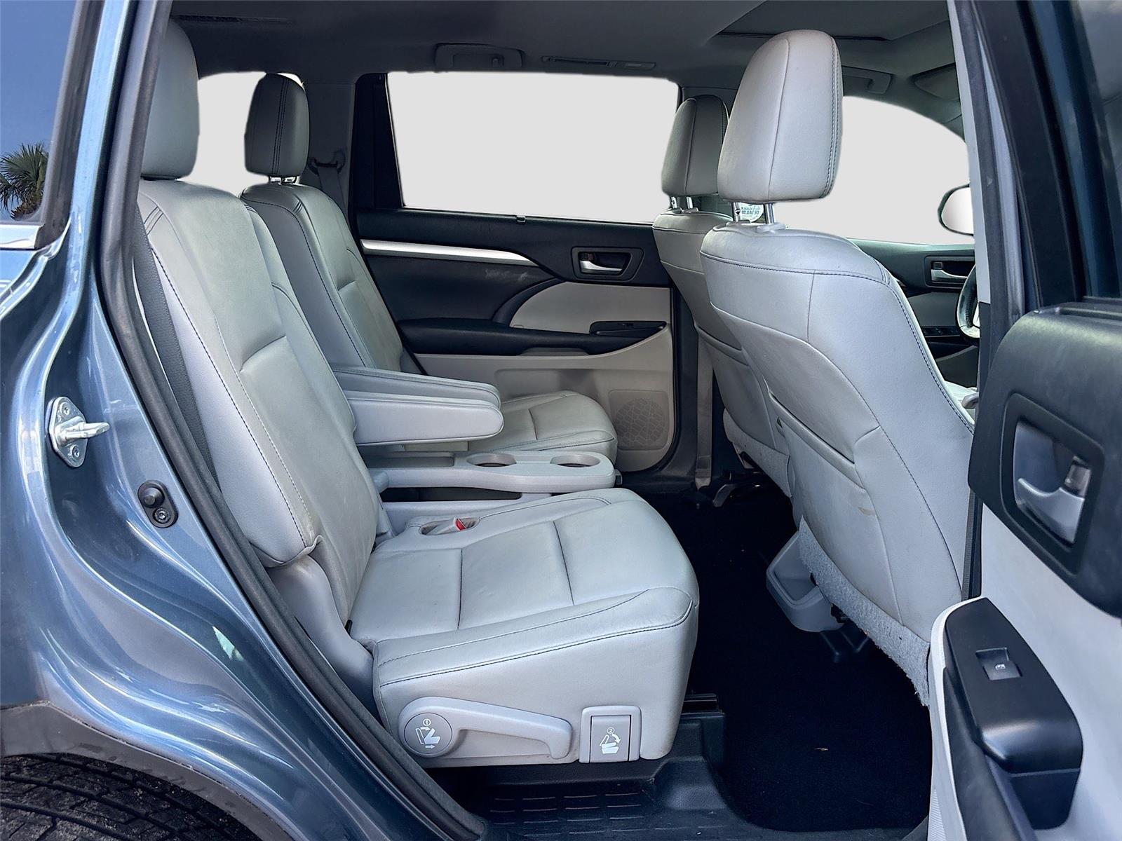 2017 TOYOTA HIGHLANDER SE/X