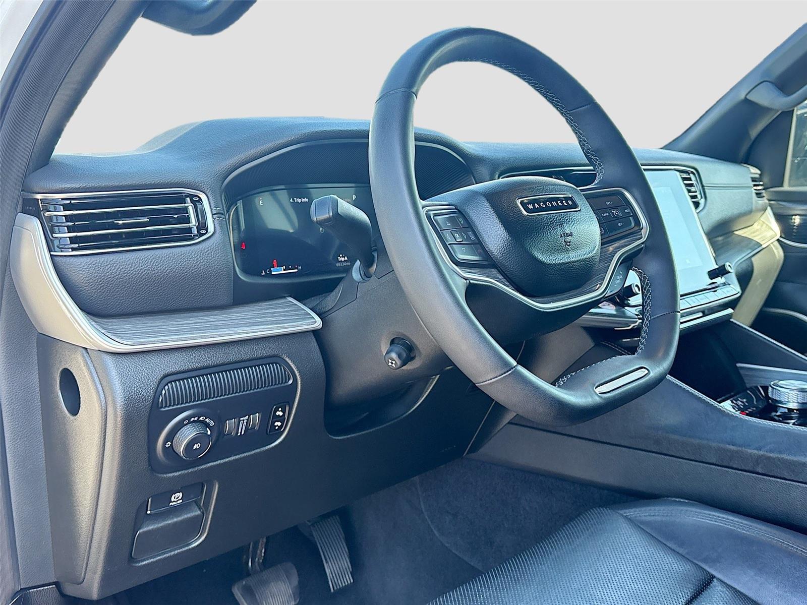 2024 Jeep Wagoneer L Series II