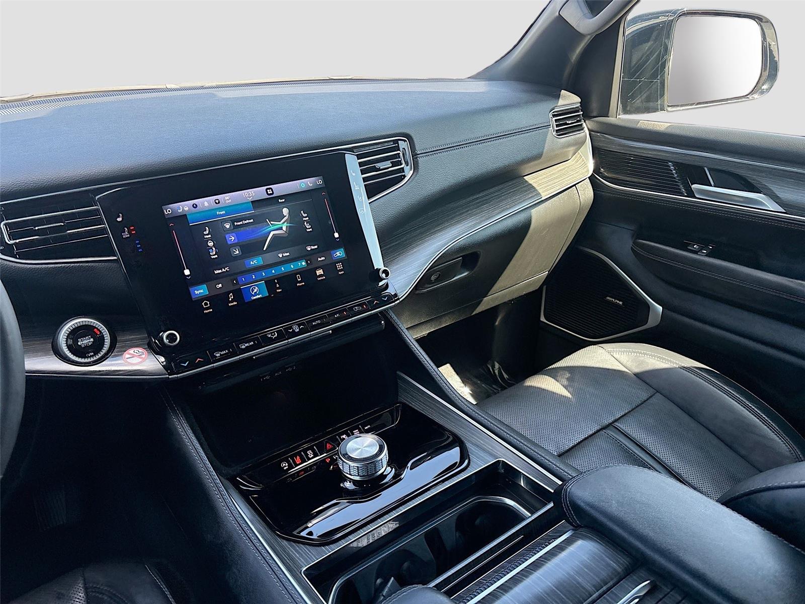 2024 Jeep Wagoneer L Series II