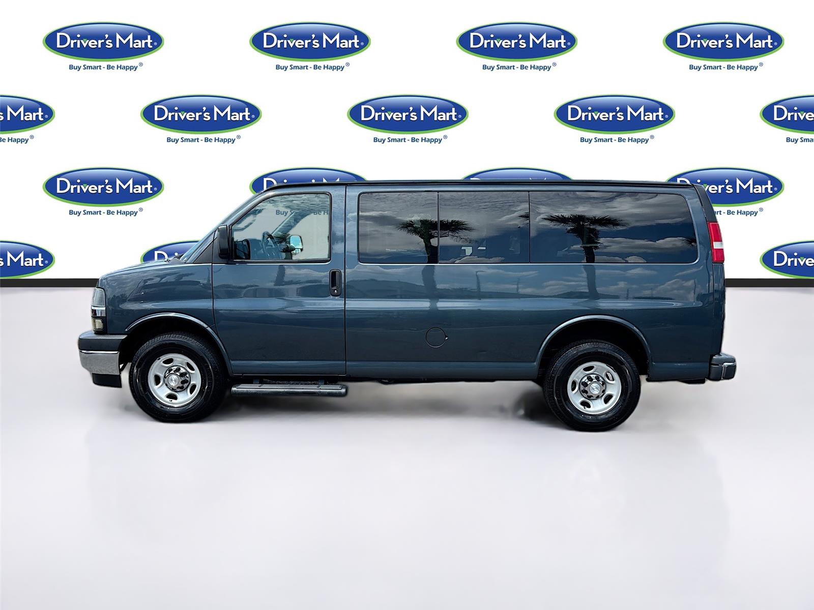 2019 Chevrolet Express Passenger LT