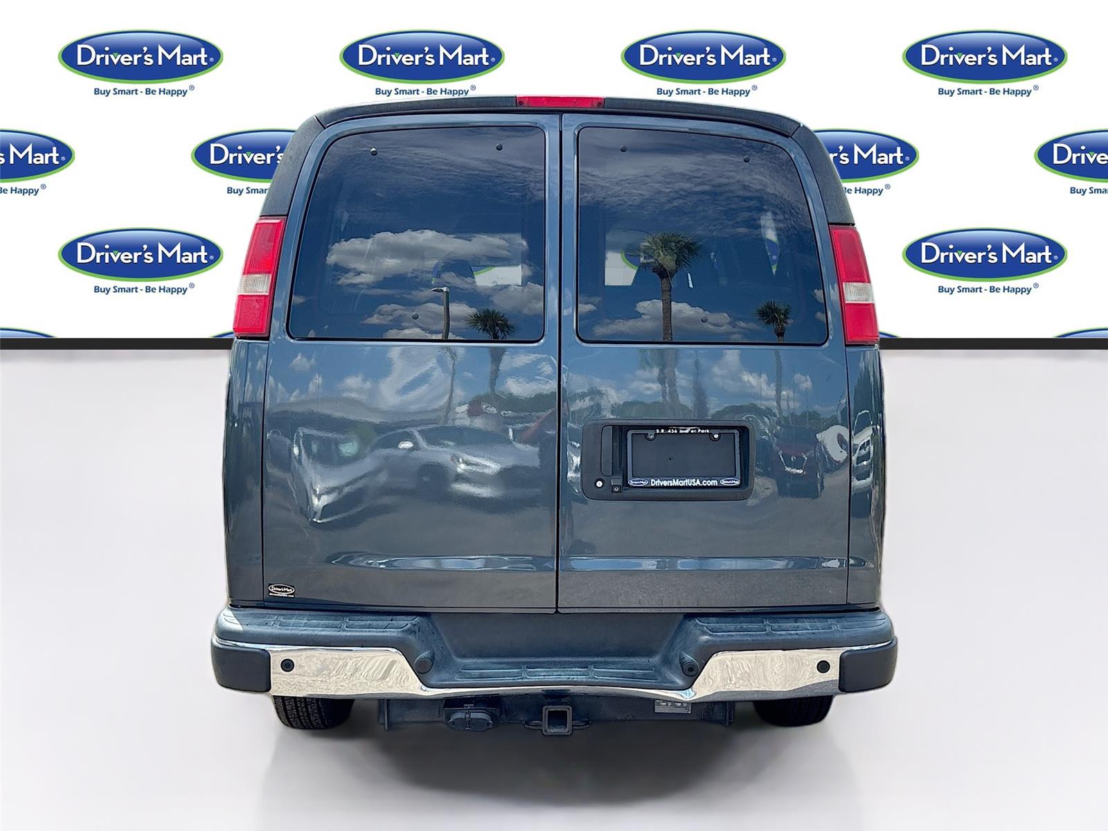 2019 Chevrolet Express Passenger LT