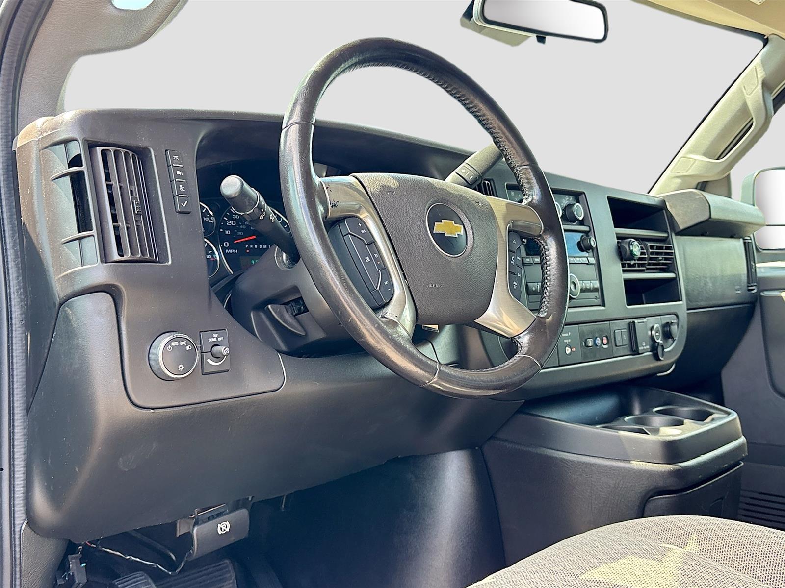 2019 Chevrolet Express Passenger LT