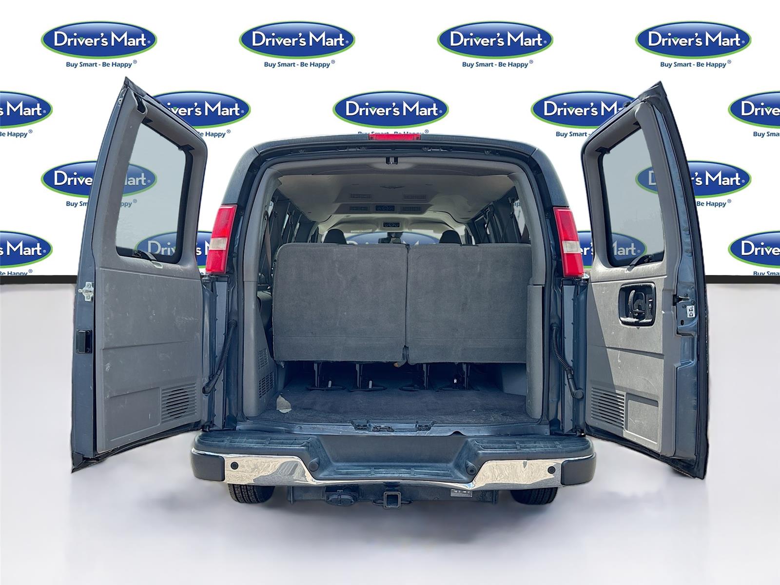 2019 Chevrolet Express Passenger LT