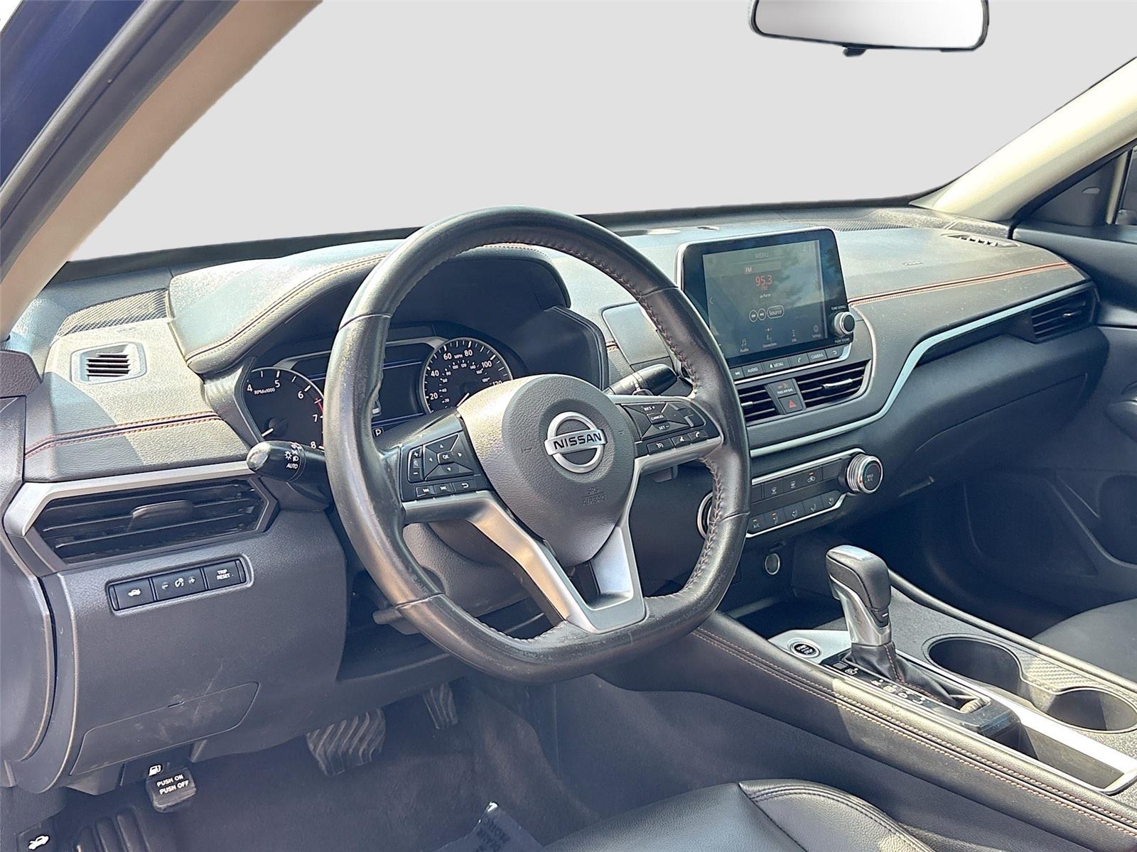 2022 Nissan Altima 2.5 SR