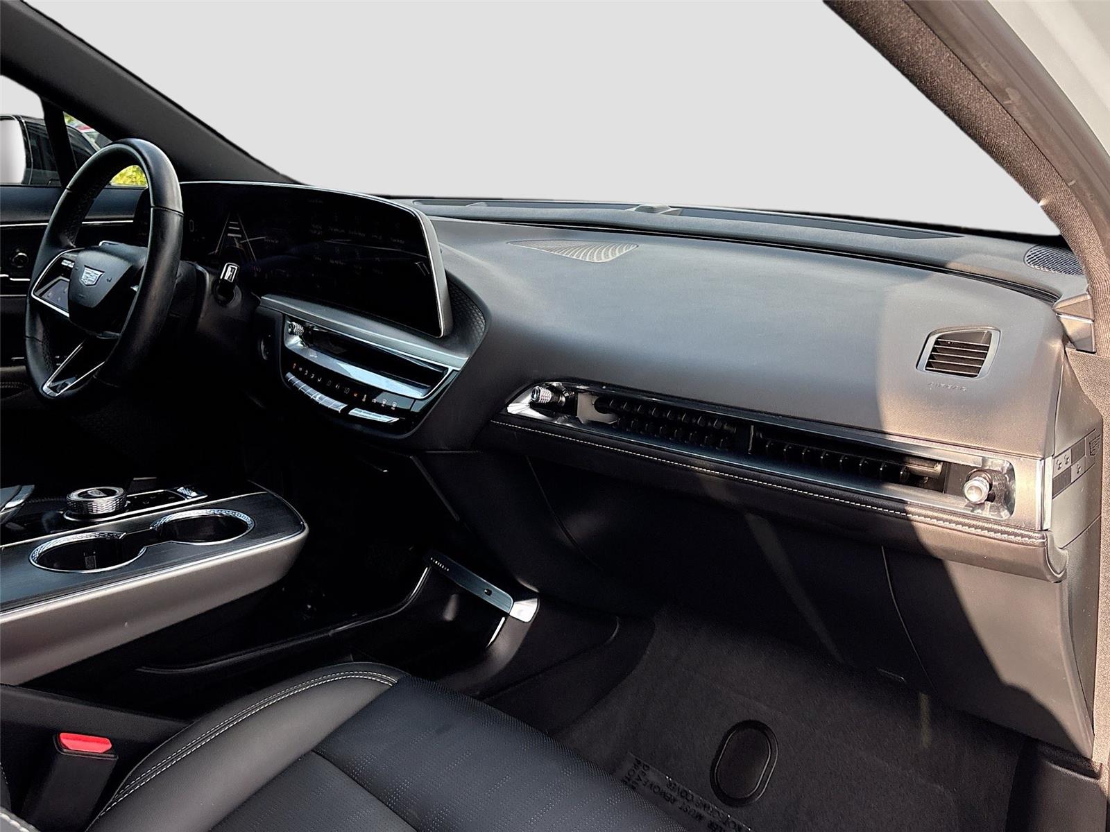 2024 Cadillac LYRIQ Luxury