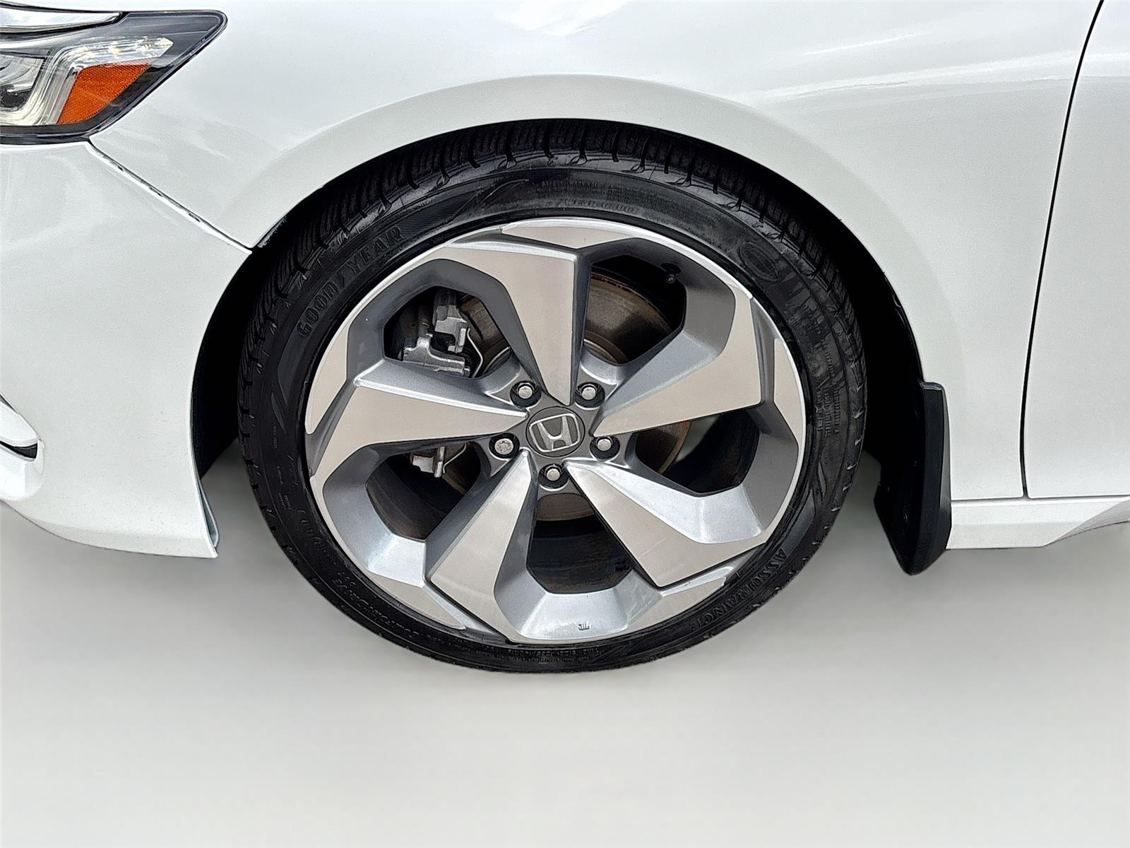 2018 Honda Accord Sedan Touring 1.5T