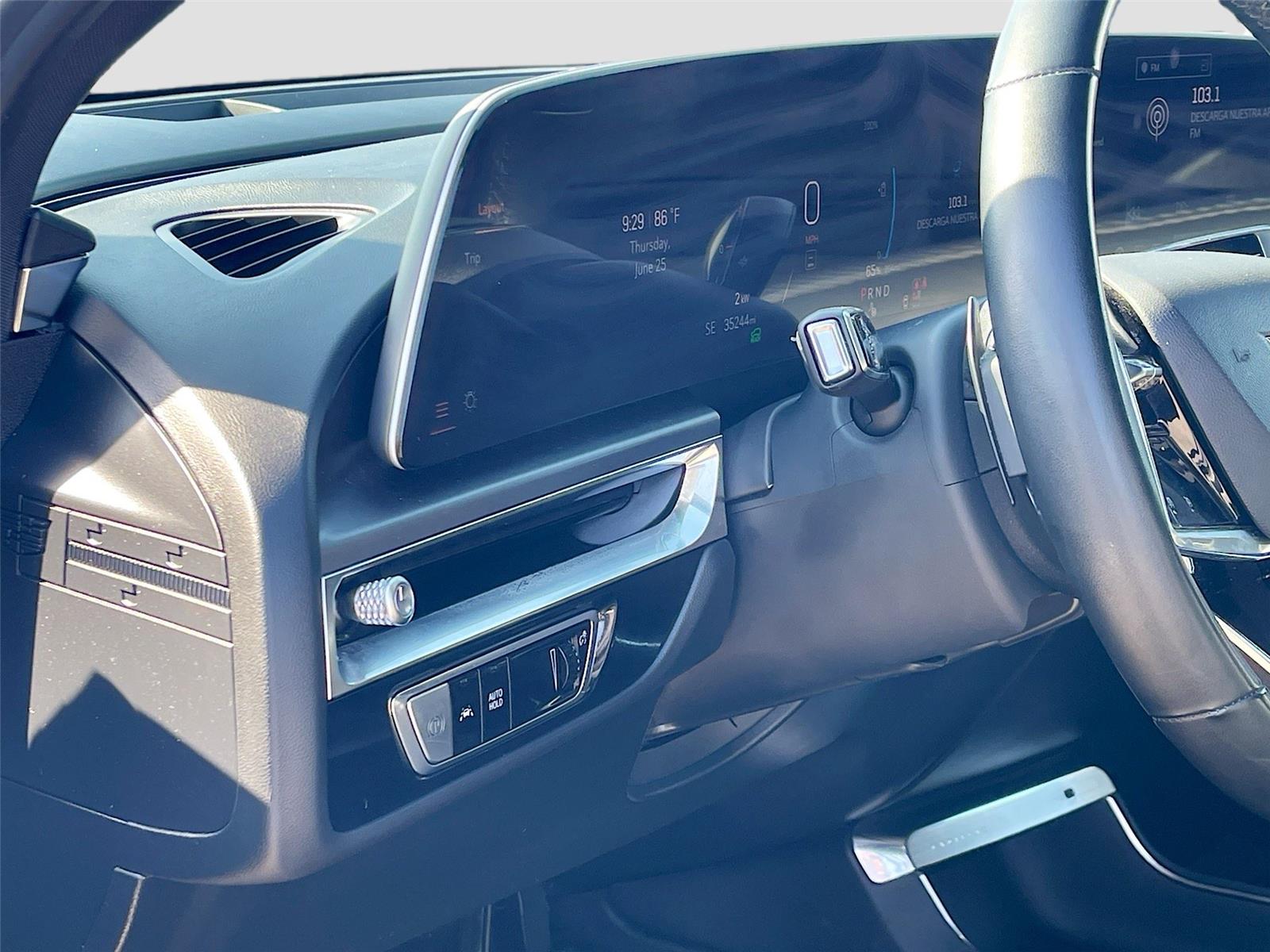2024 Cadillac LYRIQ Tech