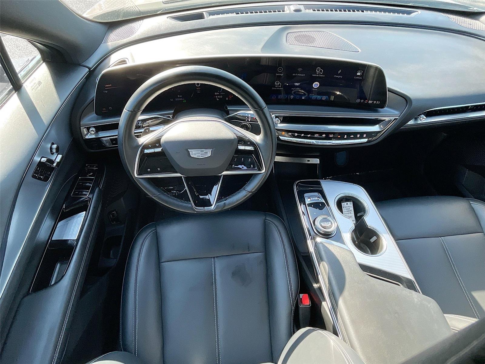 2024 Cadillac LYRIQ Tech
