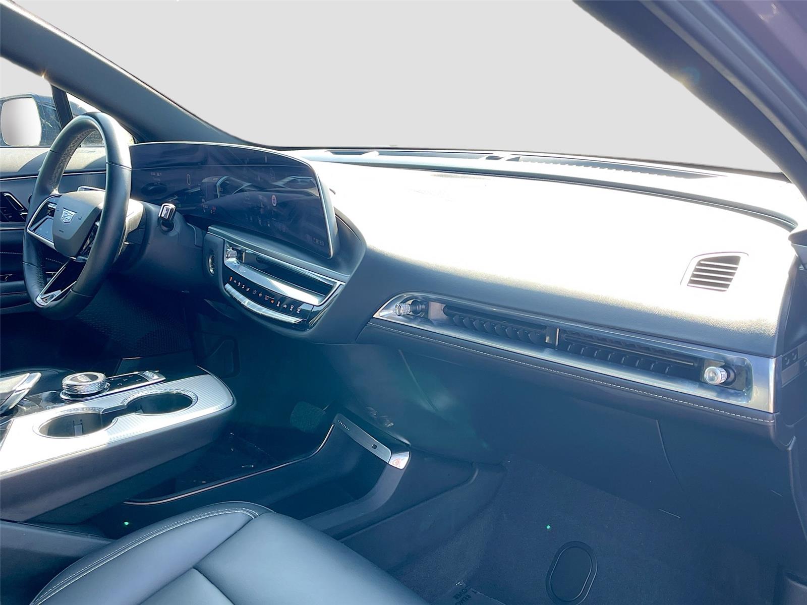 2024 Cadillac LYRIQ Tech
