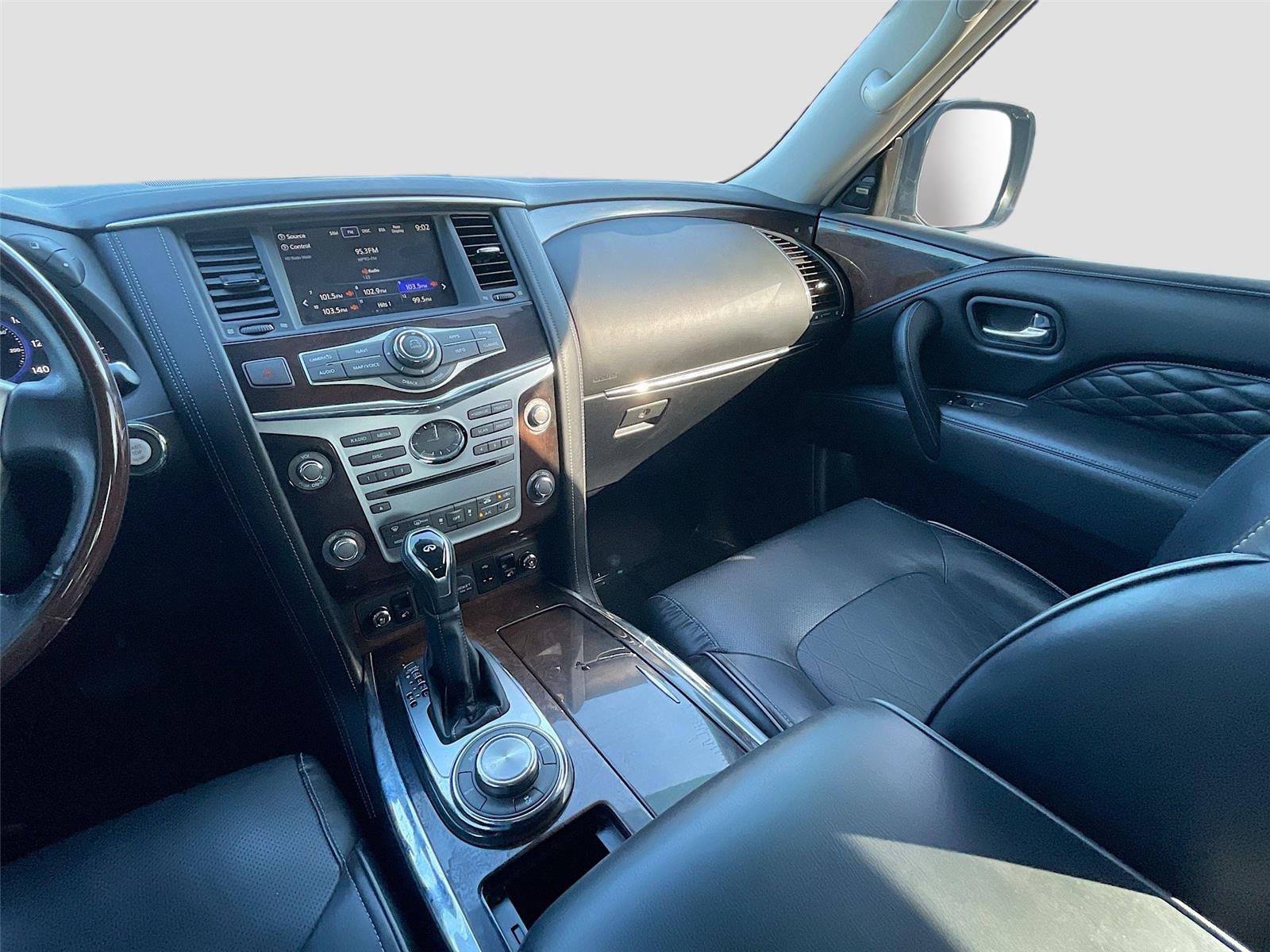 2019 INFINITI QX80 LUXE