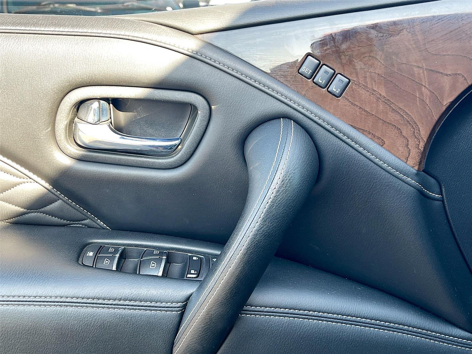 2019 INFINITI QX80 LUXE