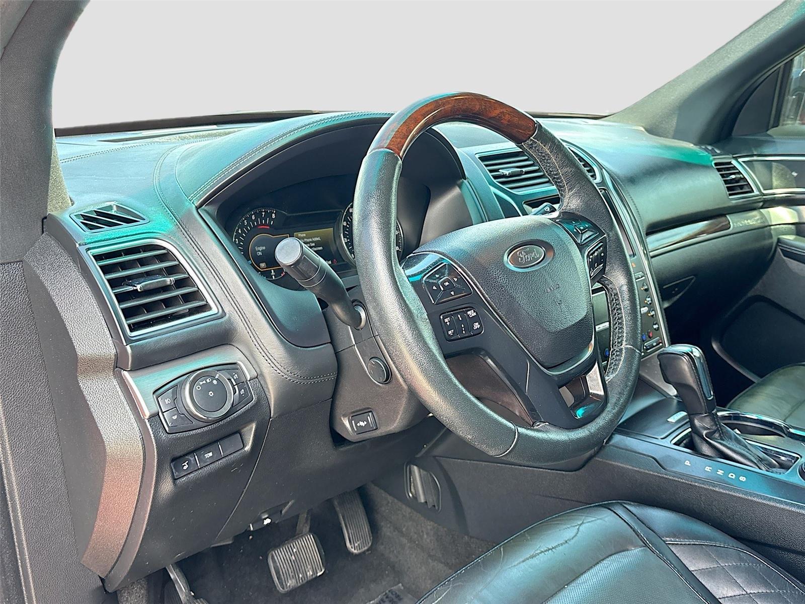 2016 FORD EXPLORER PLATIN