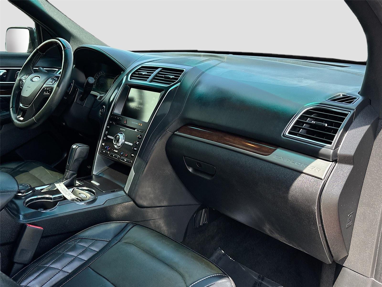 2016 FORD EXPLORER PLATIN