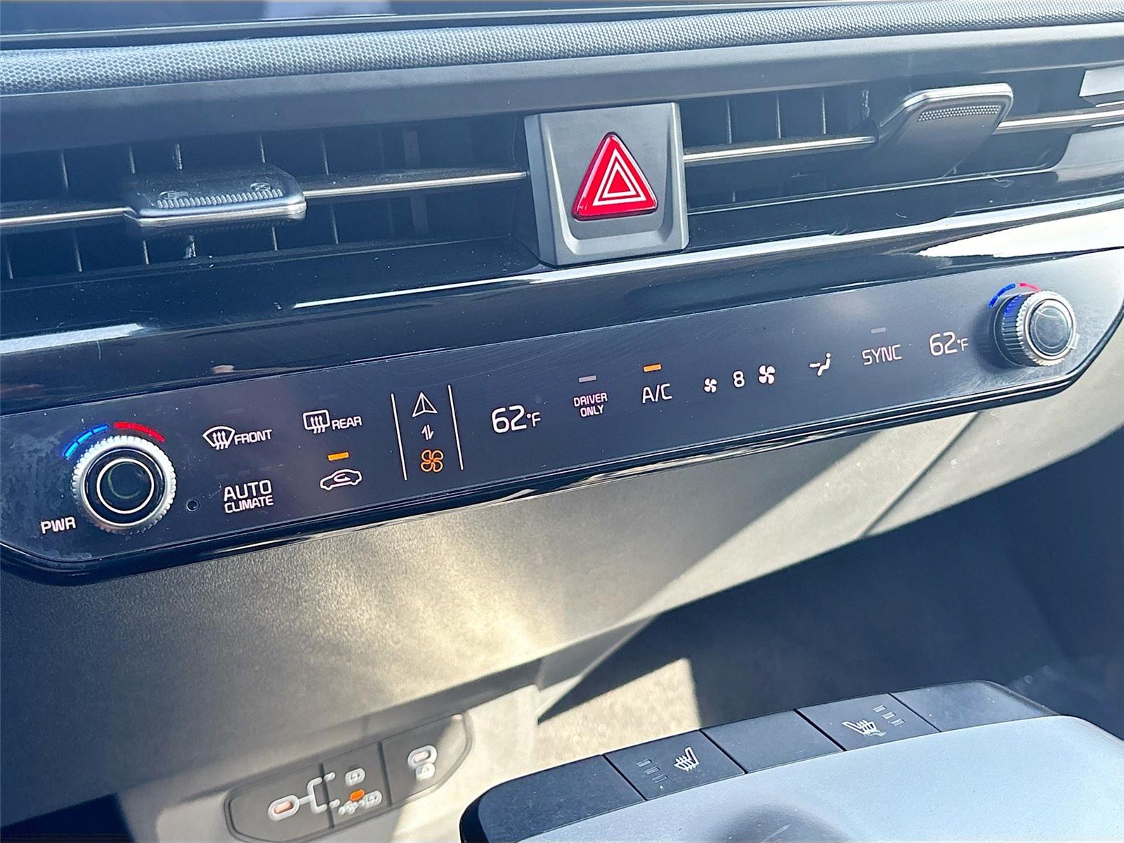 2025 KIA EV6 LIGHT/WIND/
