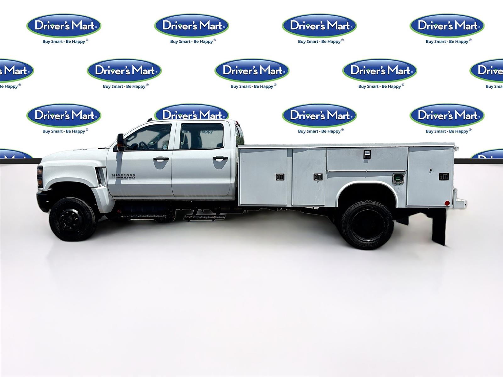 2022 Chevrolet Silverado 5500HD Work Truck