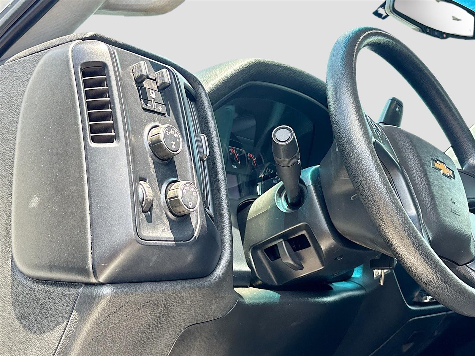 2022 Chevrolet Silverado 5500HD Work Truck