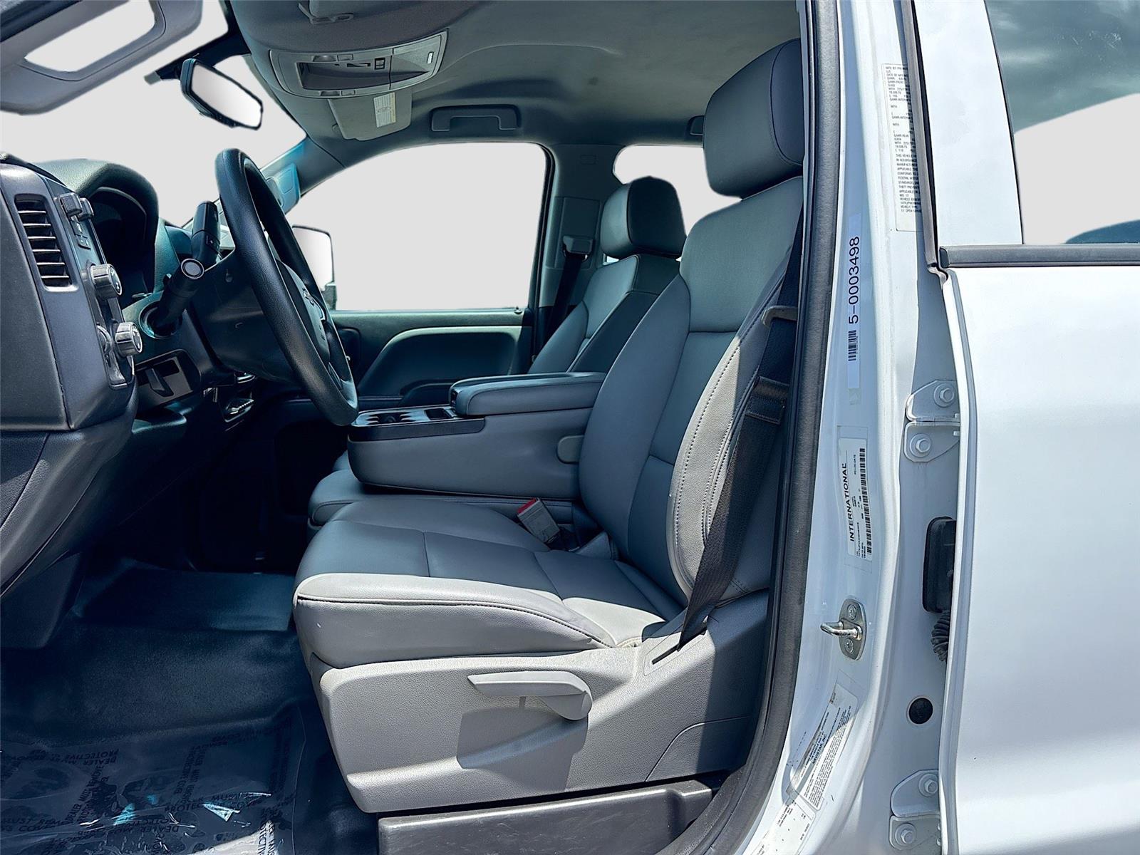 2022 Chevrolet Silverado 5500HD Work Truck