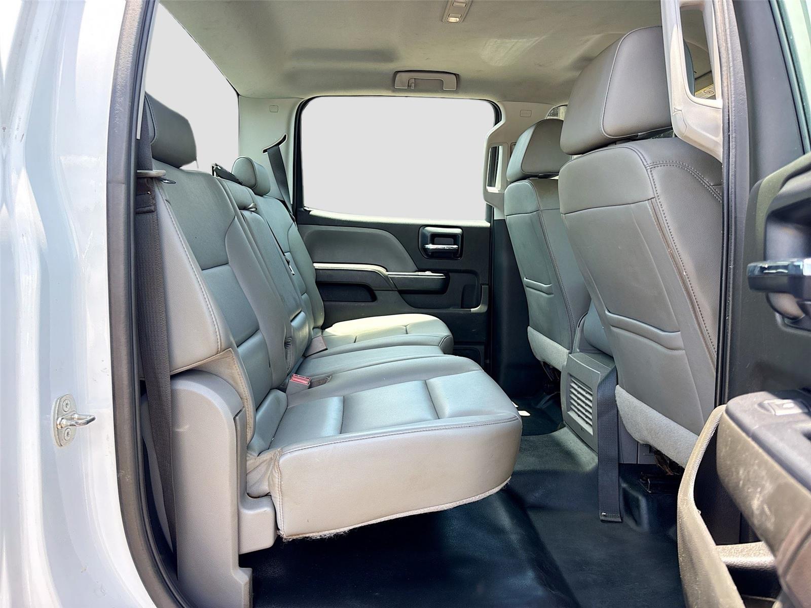 2022 Chevrolet Silverado 5500HD Work Truck
