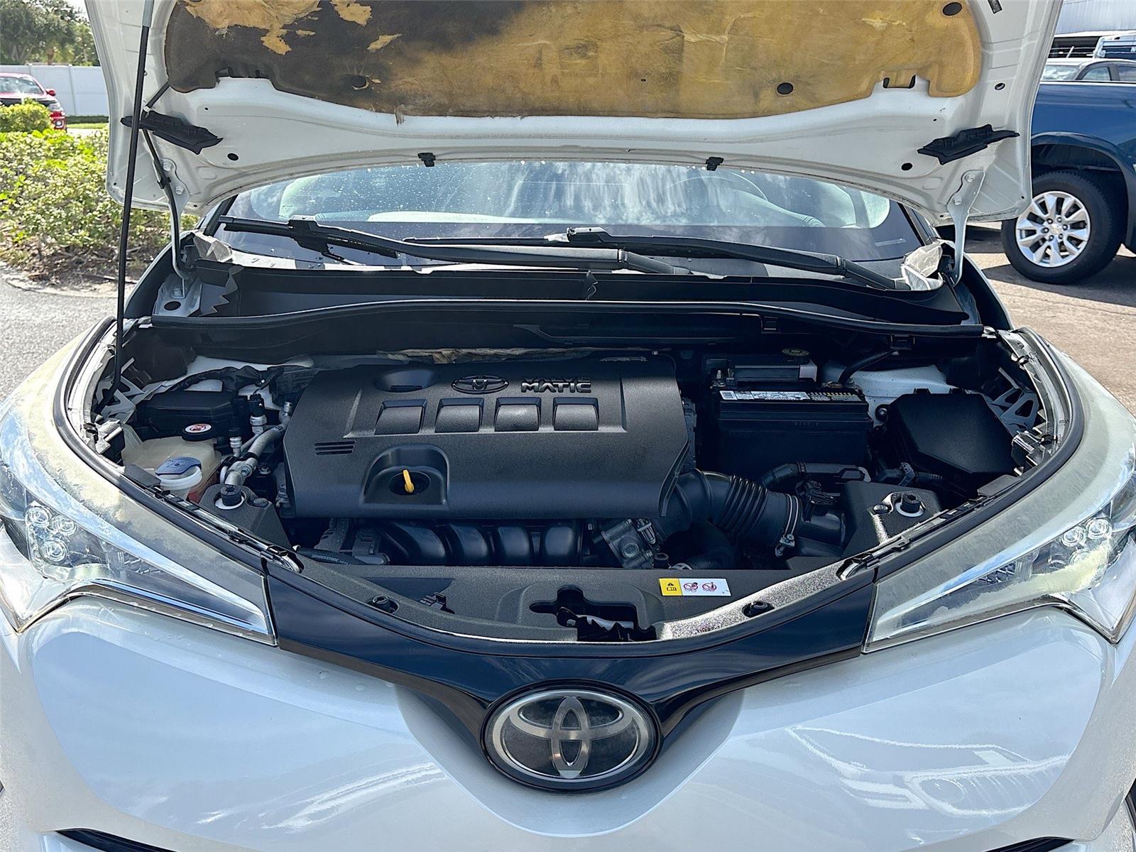 2018 TOYOTA C-HR XLE/XLE PR